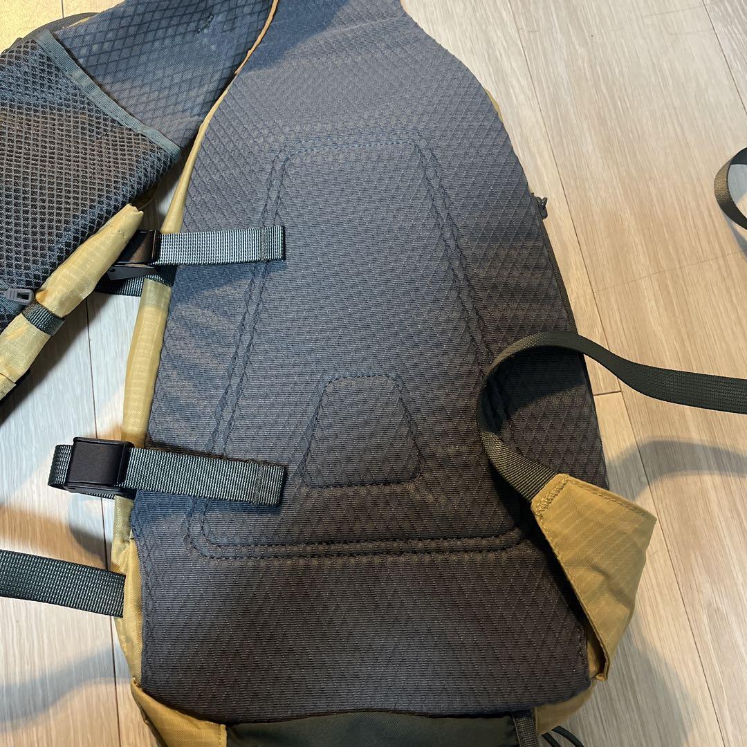 MOMOKO様専用 Unico シグネ ダイニングテーブル＋マット付W1400