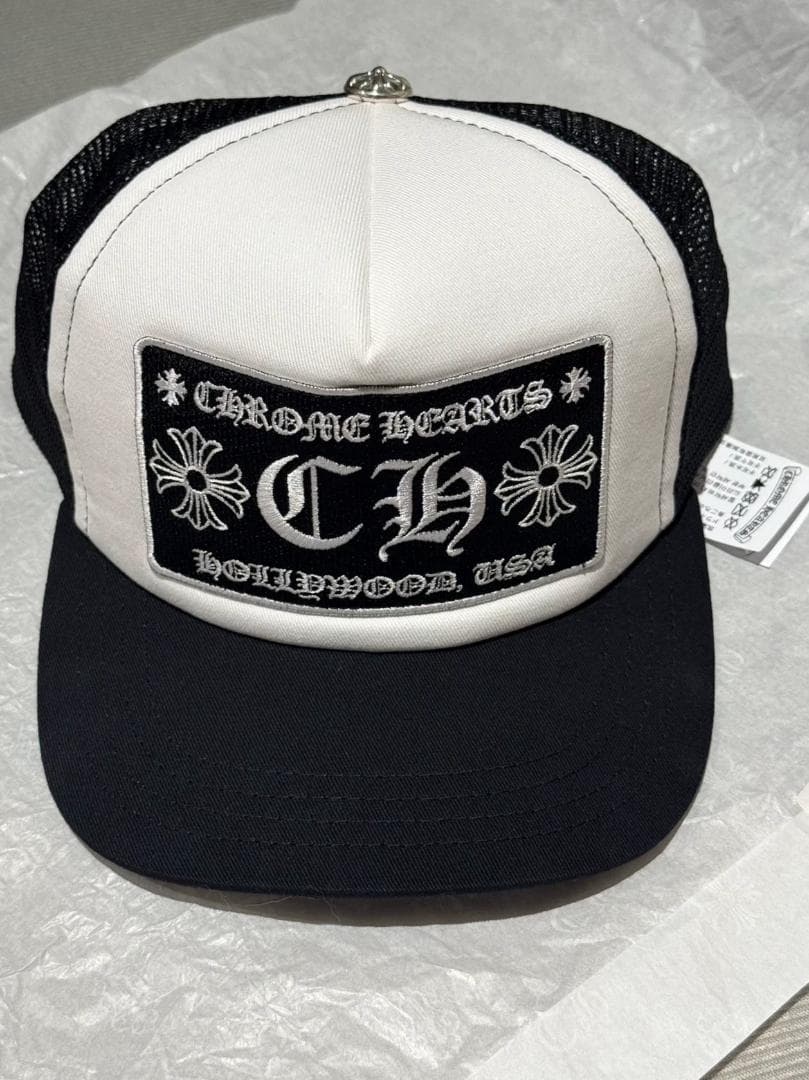 CHROME HEARTS トラッカーキャップ ホワイト/ブラック