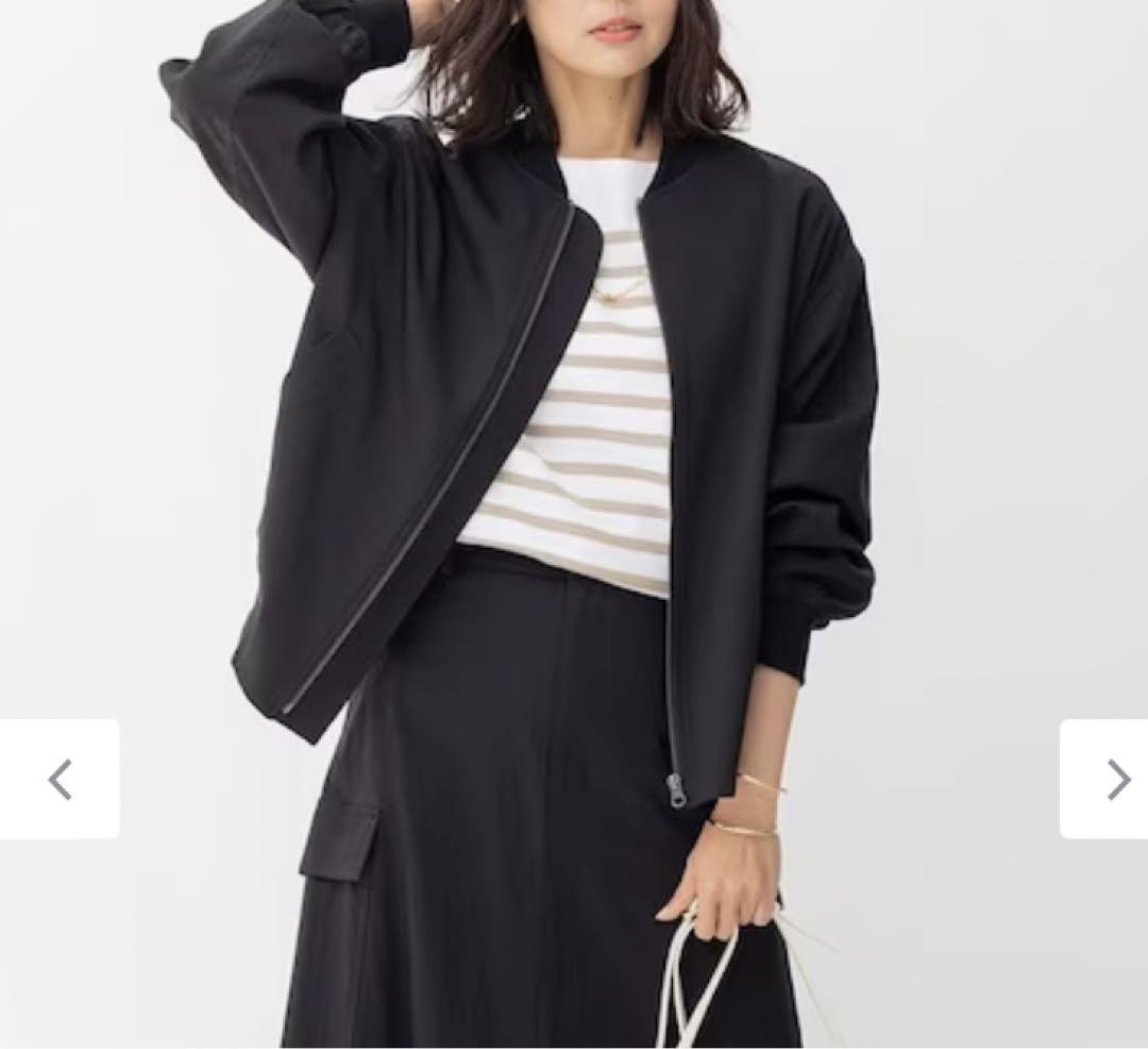 新品23区黒色のブルゾン