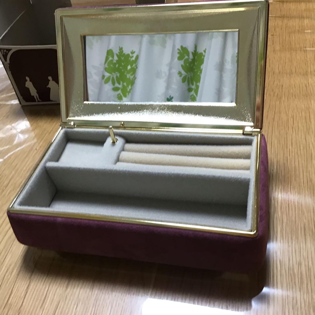 未使用 パープルジュエリーボックス ゴールド装飾付き