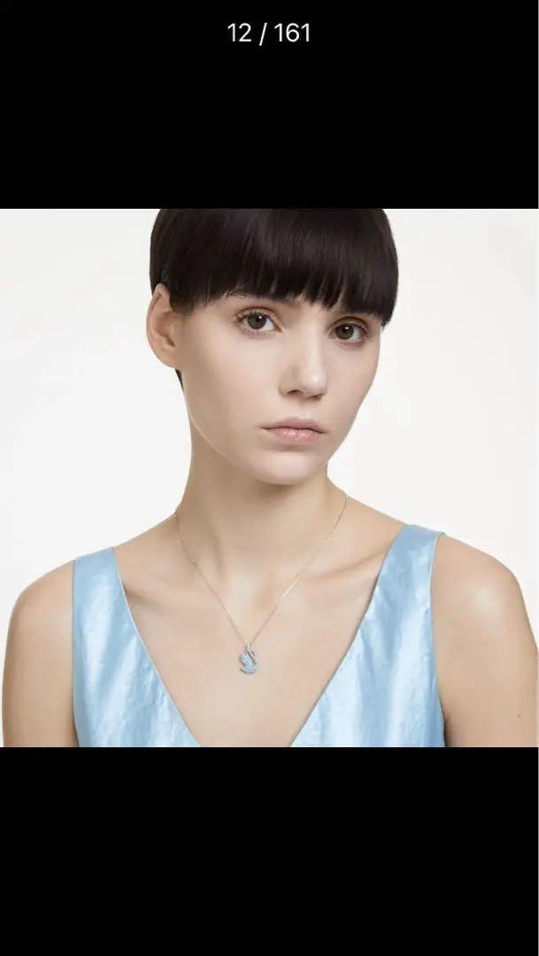 Swarovski スワン ネックレス