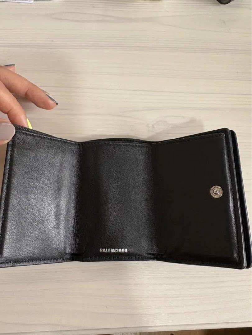 バレンシアガ BALENCIAGA ブラックレザー 三つ折り財布