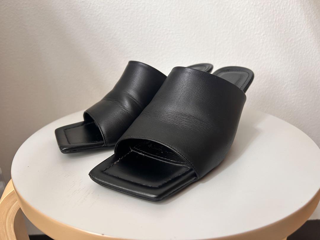 【関税込/国内発】ωAcne Studio スクエアトゥ レザーミュール スクエアトゥクラシックミュール｜オフィスカジュアル