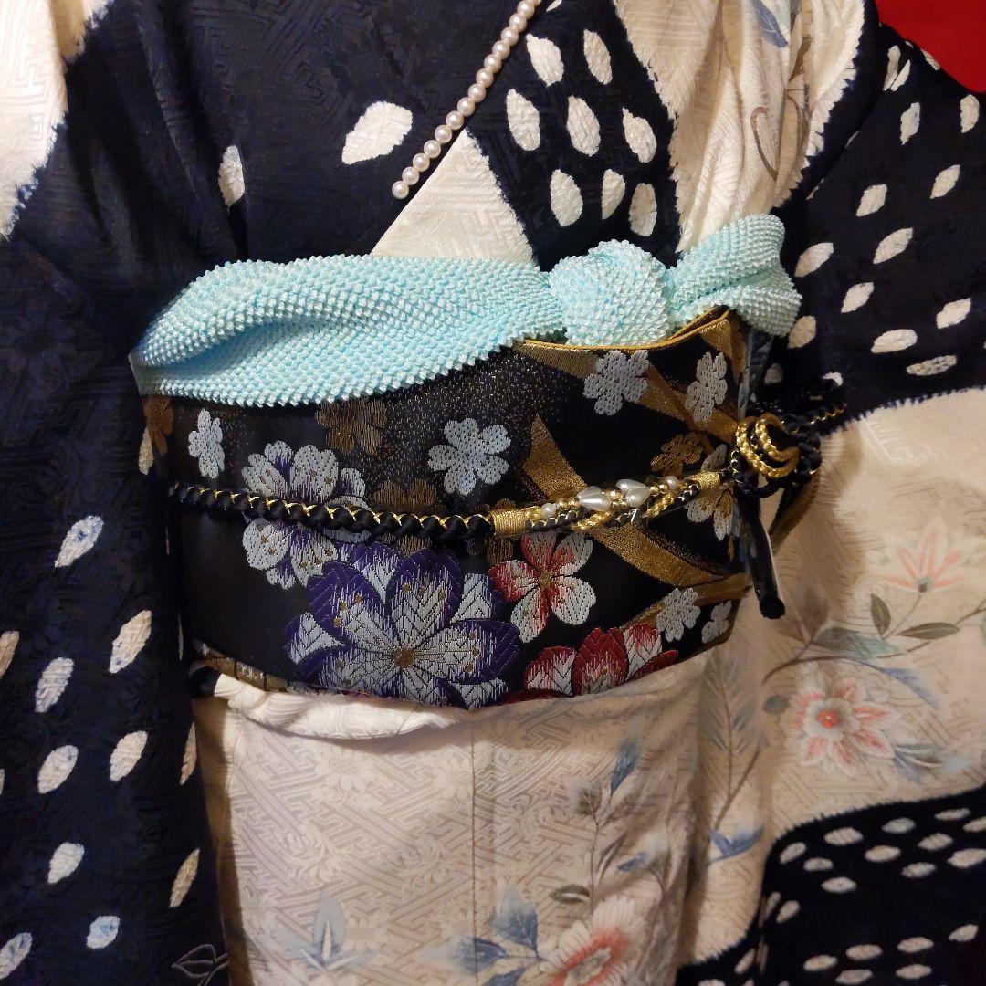 正絹振り袖 アシンメトリー枝花