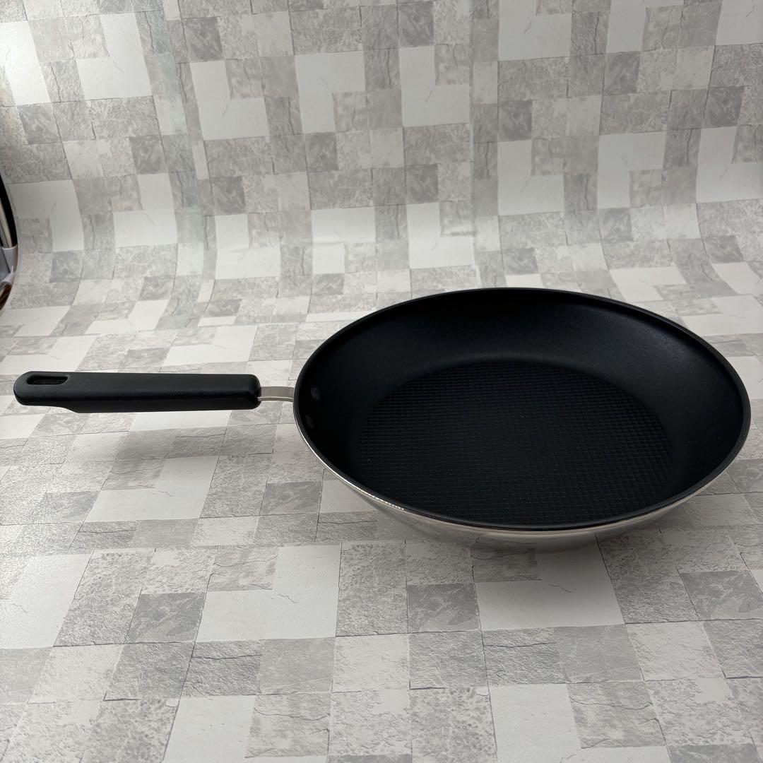 タッパーウェア　Tupperware シェフフライパン28cm