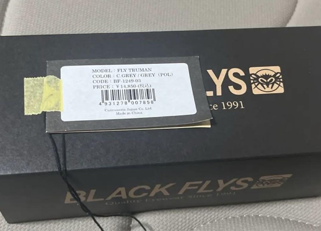 【美品】BLACKFLYS 偏光サングラス