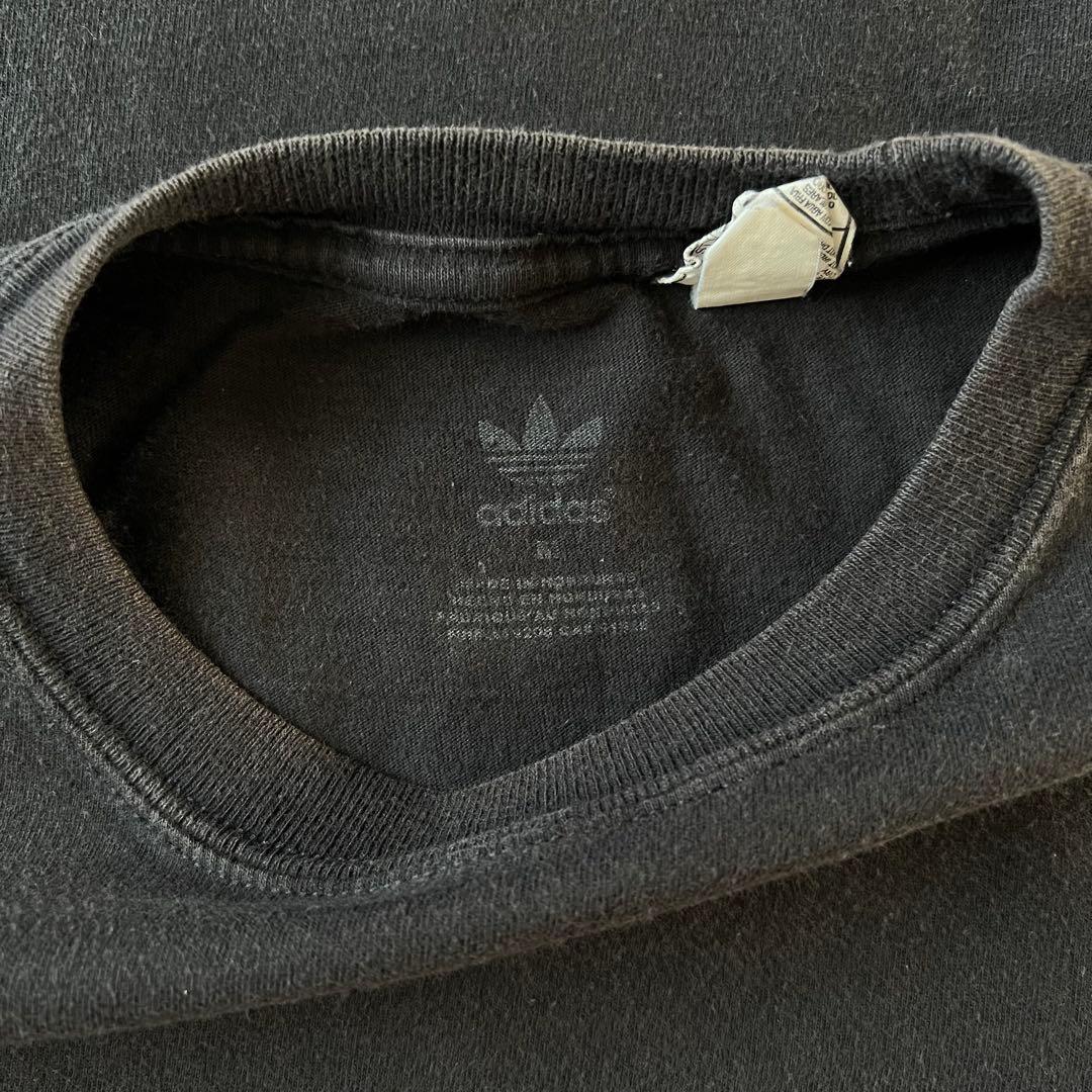 【雰囲気抜群、BULLS】adidasNBAナンバリングTシャツコービーローズ黒 【雰囲気抜群、BULLS】adidasNBAナンバリングTシャツコービーローズ黒