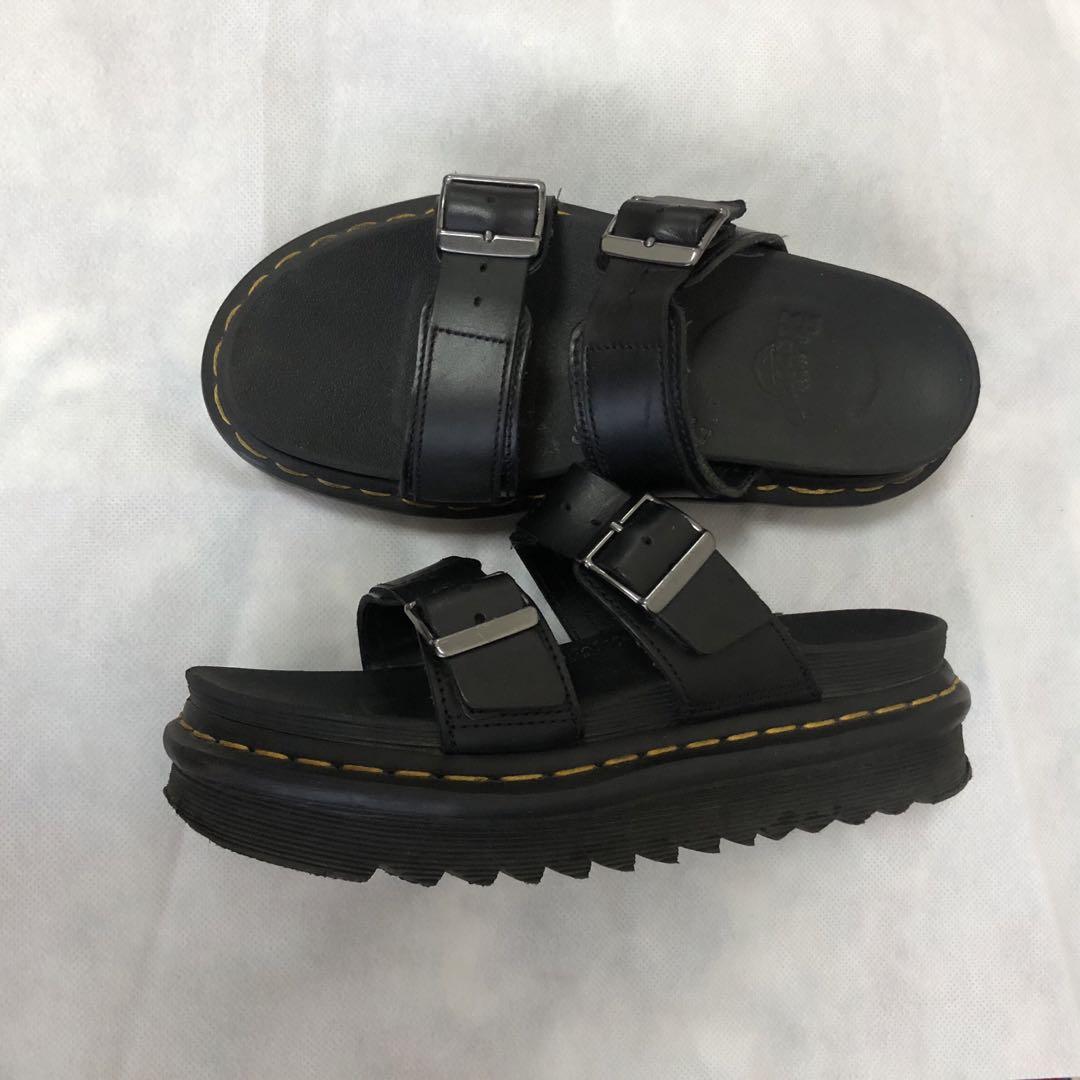 最終値下げ) Dr.Martens ドクターマーチンサンダル