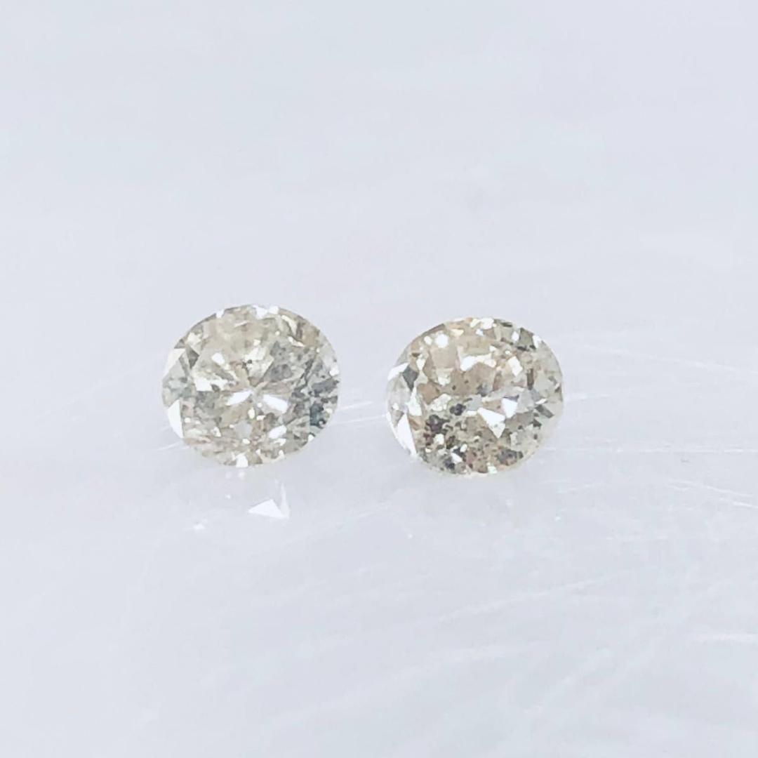 計0.４ct PT天然ダイヤモンドピアス　鑑定書付き