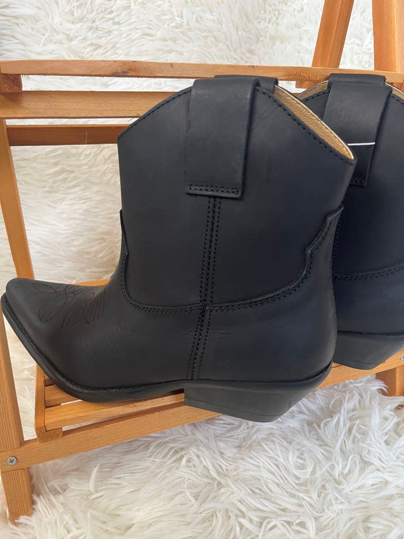 ジョニーブルズ ウエスタンブーツ 黒 37 ショートブーツ 23.5 ジョニーブルズ ウエスタンブーツ 黒 37 ショートブーツ 23.5