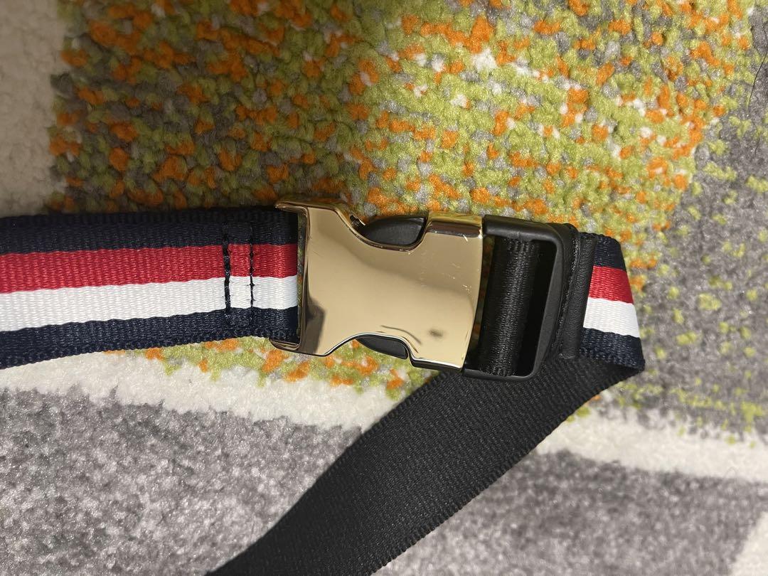 【★安心の定価販売★】 マスター様専用トミーヒルフィガー Tommy 高級ボディバッグ バッグ