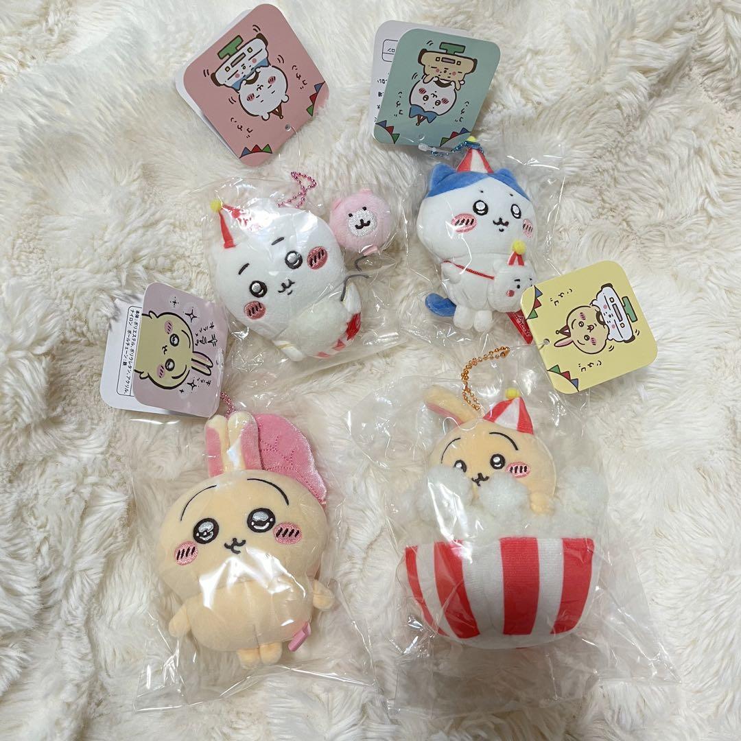 ちいかわ　ちいかわらんど うきうきマスコットスッキリ目のうさぎ　合計4点