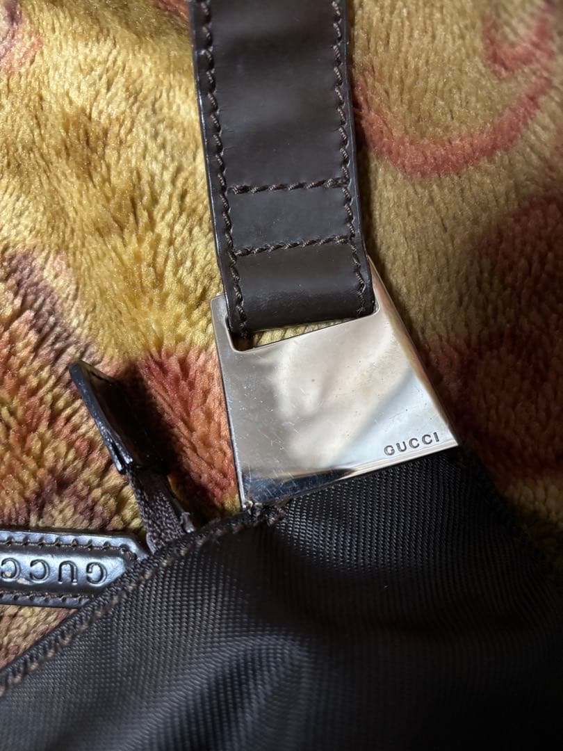 GUCCI ショルダーバッグ ブラウン GUCCI ショルダーバッグ ブラウン