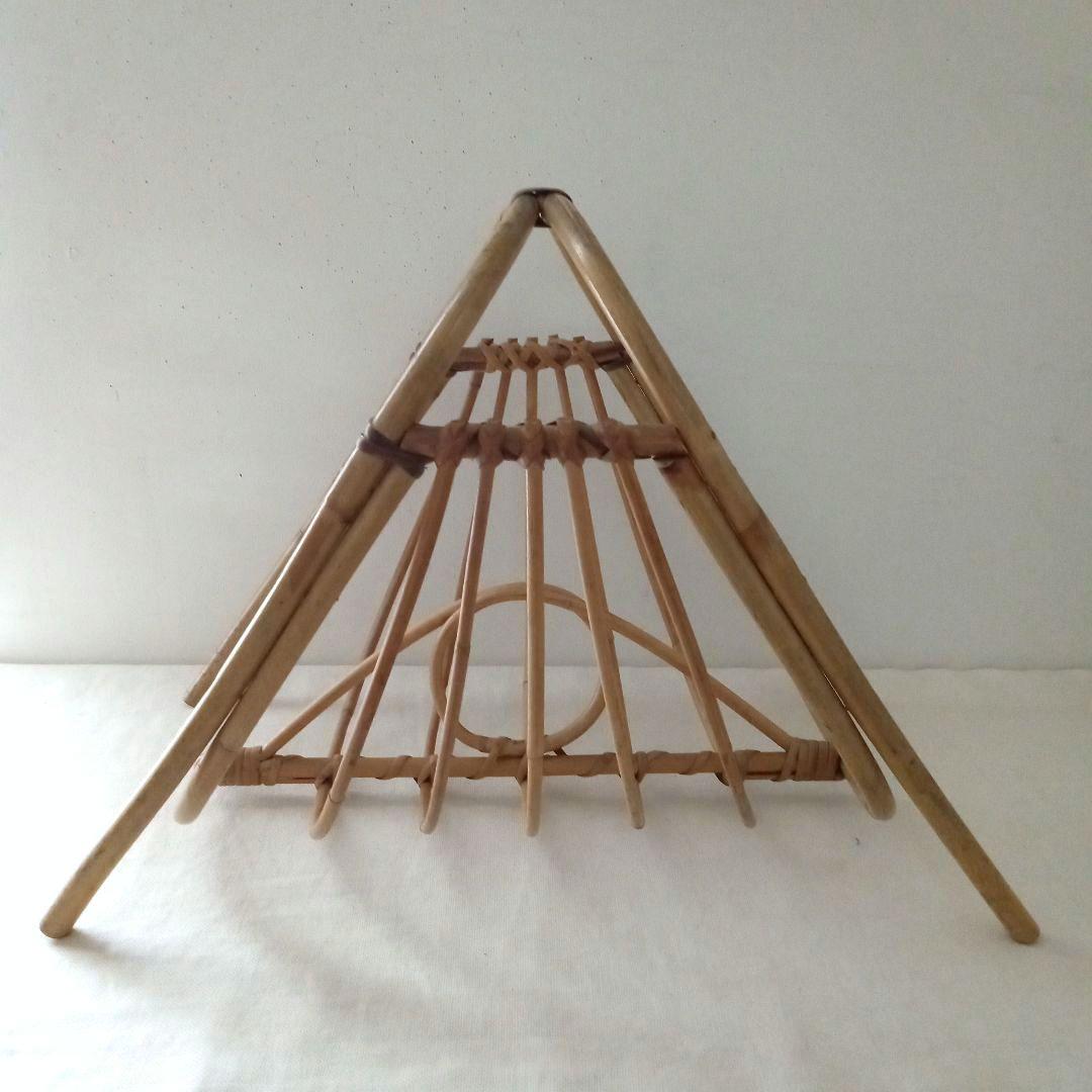 籐のマガジンラック スウェーデン 北欧 ヴィンテージ 籐のマガジンラック スウェーデン 北欧 ヴィンテージ