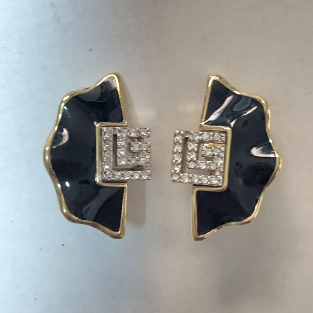 Vivienne Westwood ディアマンテ ピアス