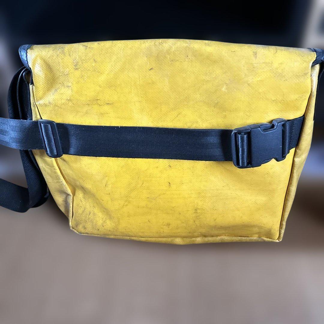 FREITAG 箱付き F12 DRAGNET 赤/黄色 バッグ