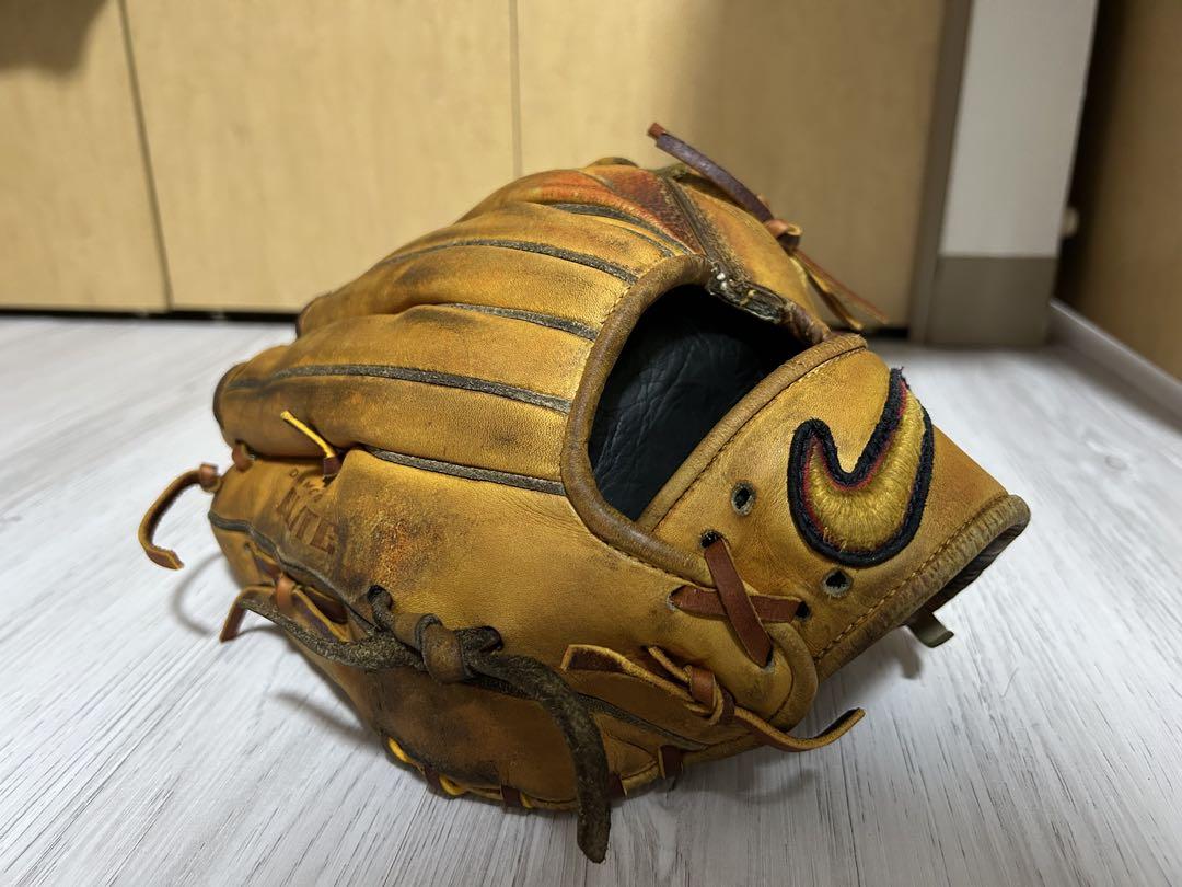 ナイキ 硬式 内野用グラブ