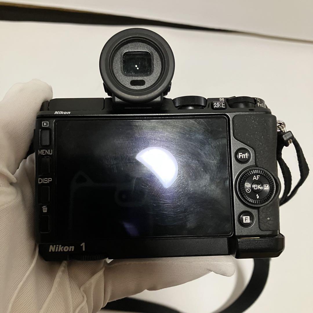 ニコン　Nikon 1 V3 ミラーレス一眼 本体と付属品一覧