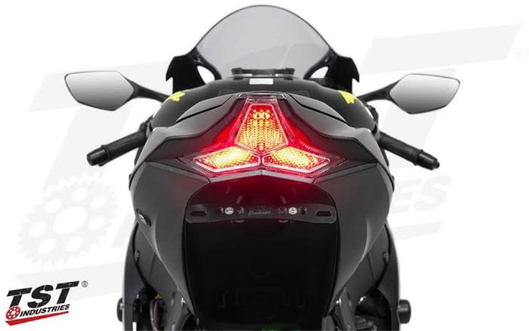 zx6r.zx10r TSTテールランプ