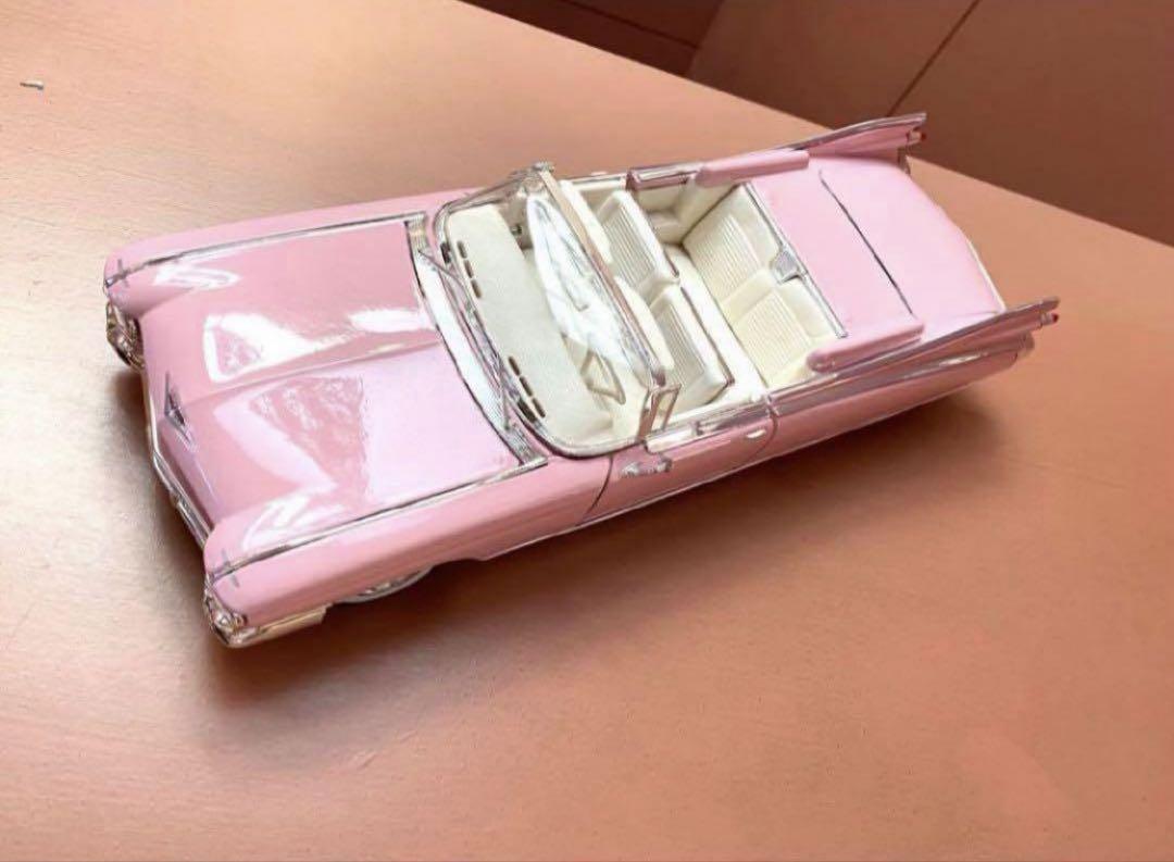 キャディラック　エルドラド　1959 1/18 アメ車　ミニカー