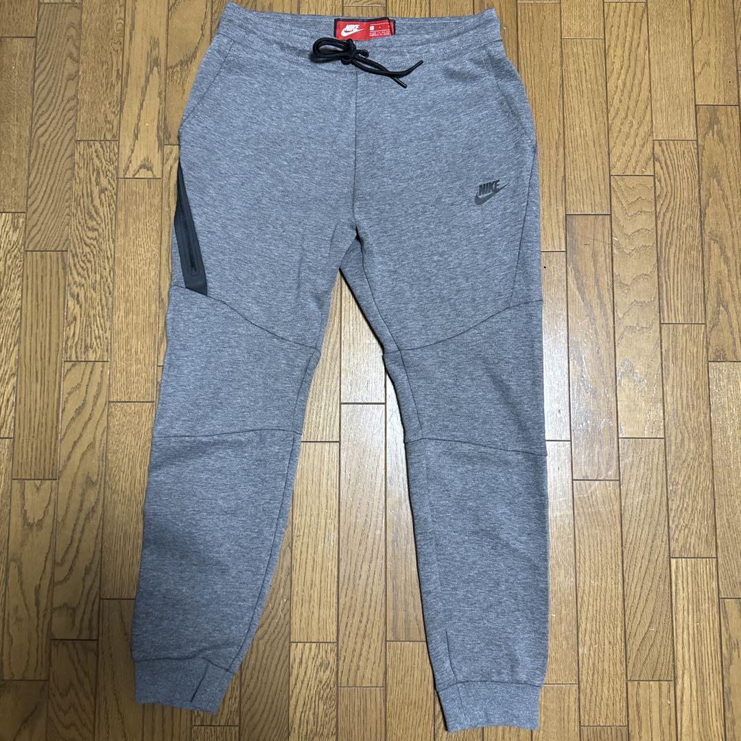 Nike グレー ジョガーパンツ　テックフリース　ダークグレー