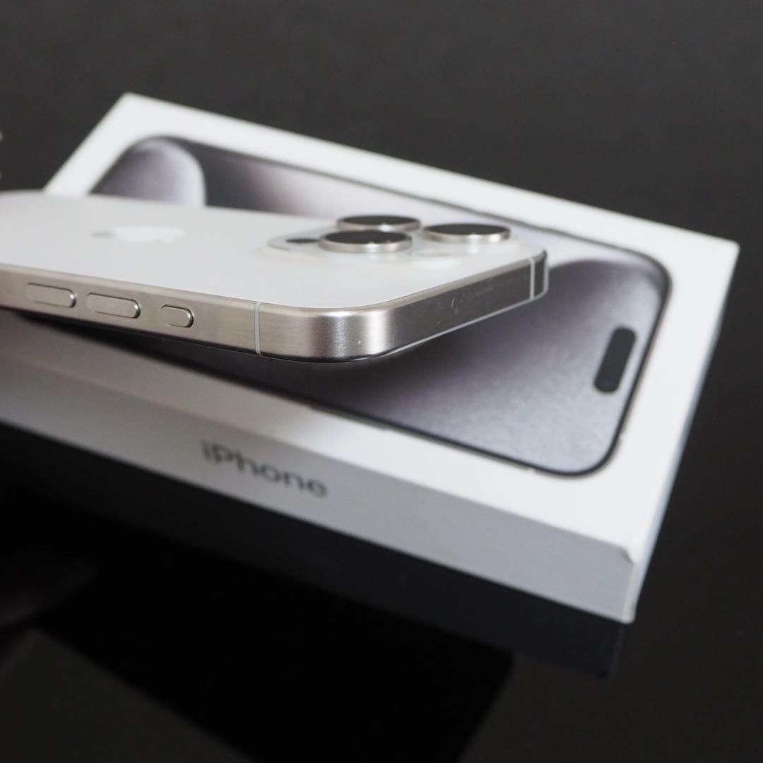 Apple iPhone15 pro 256GB ホワイトチタニウム 本体 美品 Amazon.com: Apple iPhone 15 Pro, 256GB, White Titanium