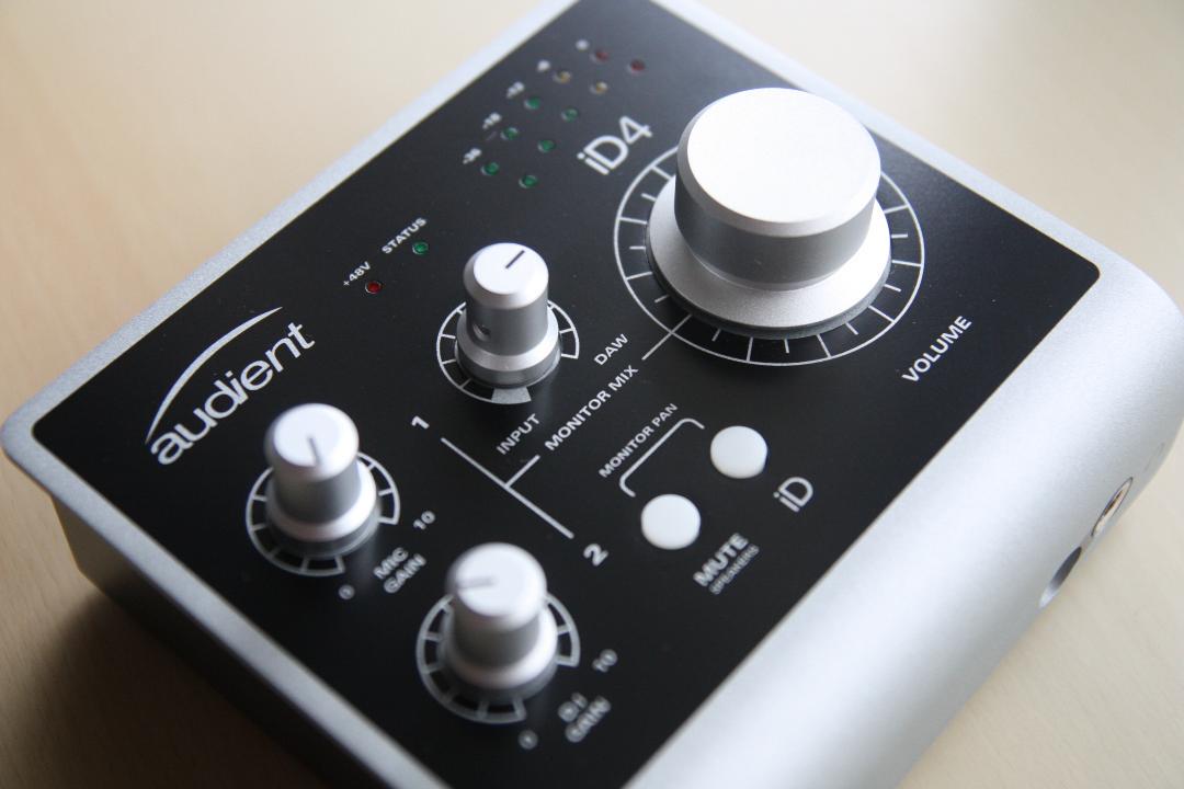 audient iD4 AD/DA USB オーディオインターフェース