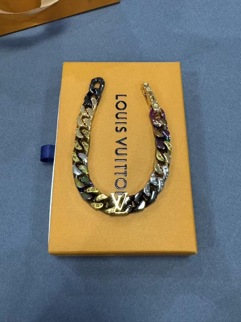 マルチカラーブレスレット