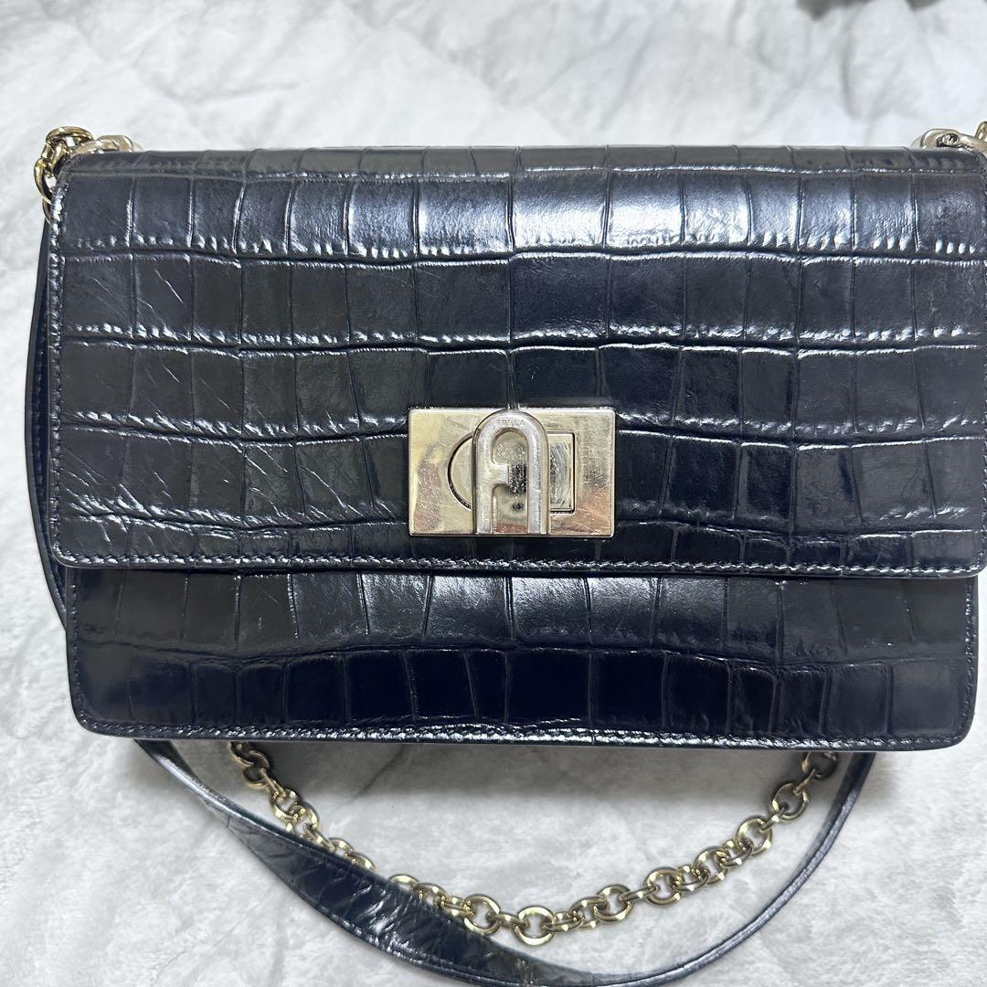 大人女性の FURLA クロコ型押しショルダーバッグ超 安い バッグ