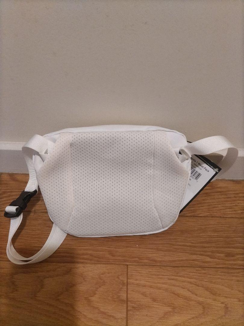 新品・未使用　アークテリクス マンティス1 whiteout