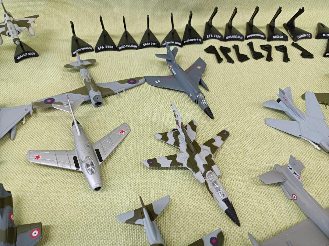 チョコエッグ　戦闘機　被り無し45種セット チョコエッグ(戦闘機)特別編 10個セット (食玩) - ホビーサーチ