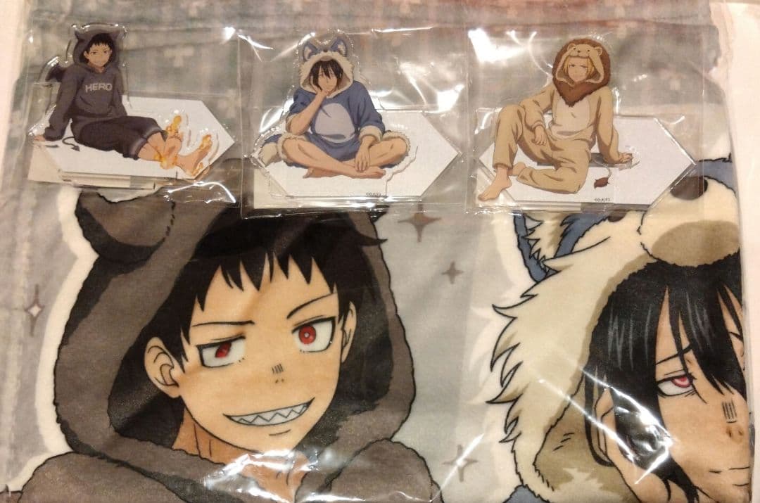 炎炎ノ消防隊 ホテル 紅丸 森羅 アーサー アクスタ ブランケット新品、♥