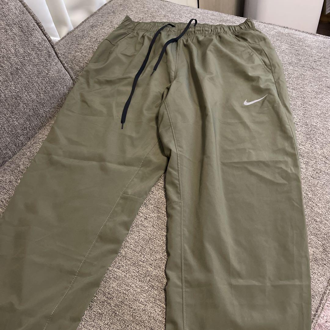 Nike DRI-FIT XL オリーブ色パンツ