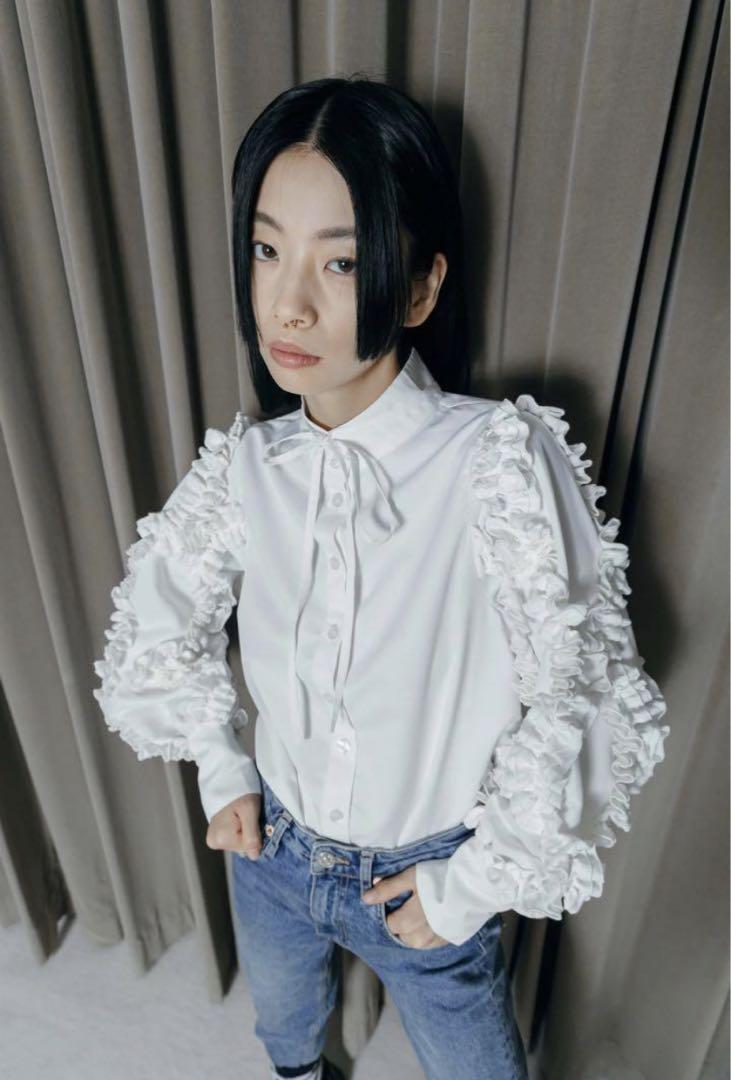 Bibiy. MELINDA BLOUSE