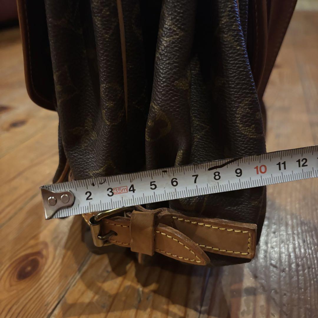 Louis Vuitton ソミュール35