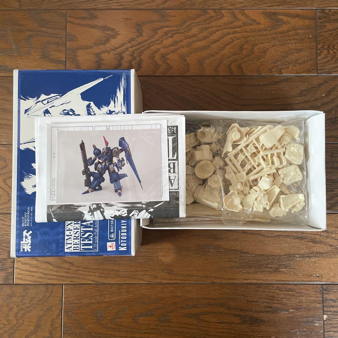 コトブキヤ1/35テスタロッサ　ボトムズ　ブルーナイト　ガレージキット