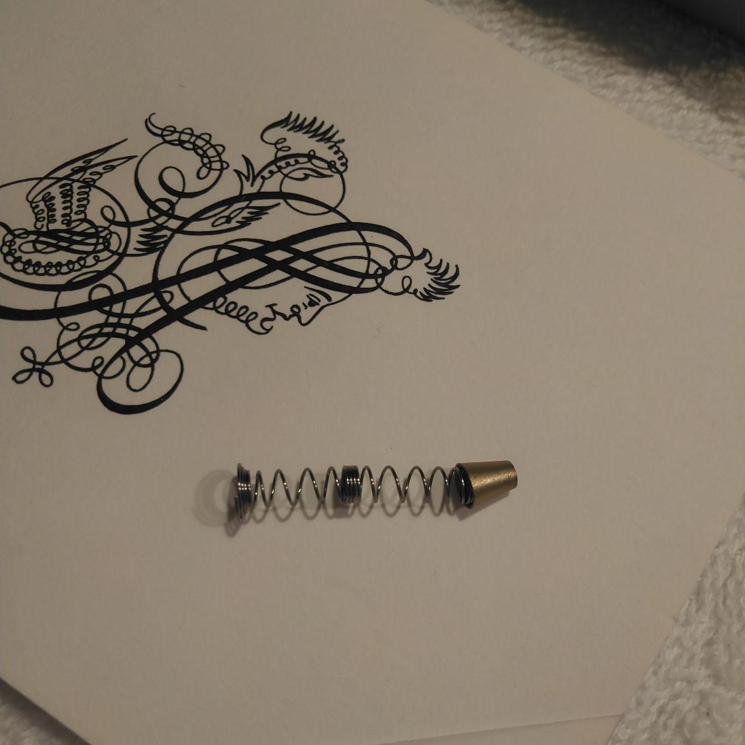 PELIKAN シルバー✕ゴールド　細身　ボールペン ドイツ製　リフィル交換可能