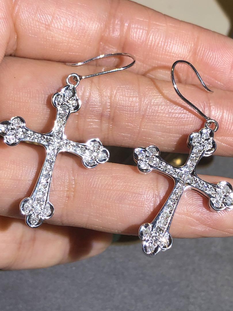 天然ダイヤモンド　k18WG 十字　ピアス　クロス K18WG クロス ダイヤモンド ピアス 0.2CT