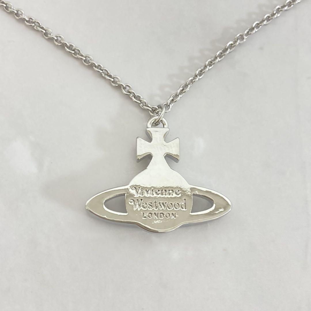 Vivienne Westwood ストーンオーブネックレス　シルバー