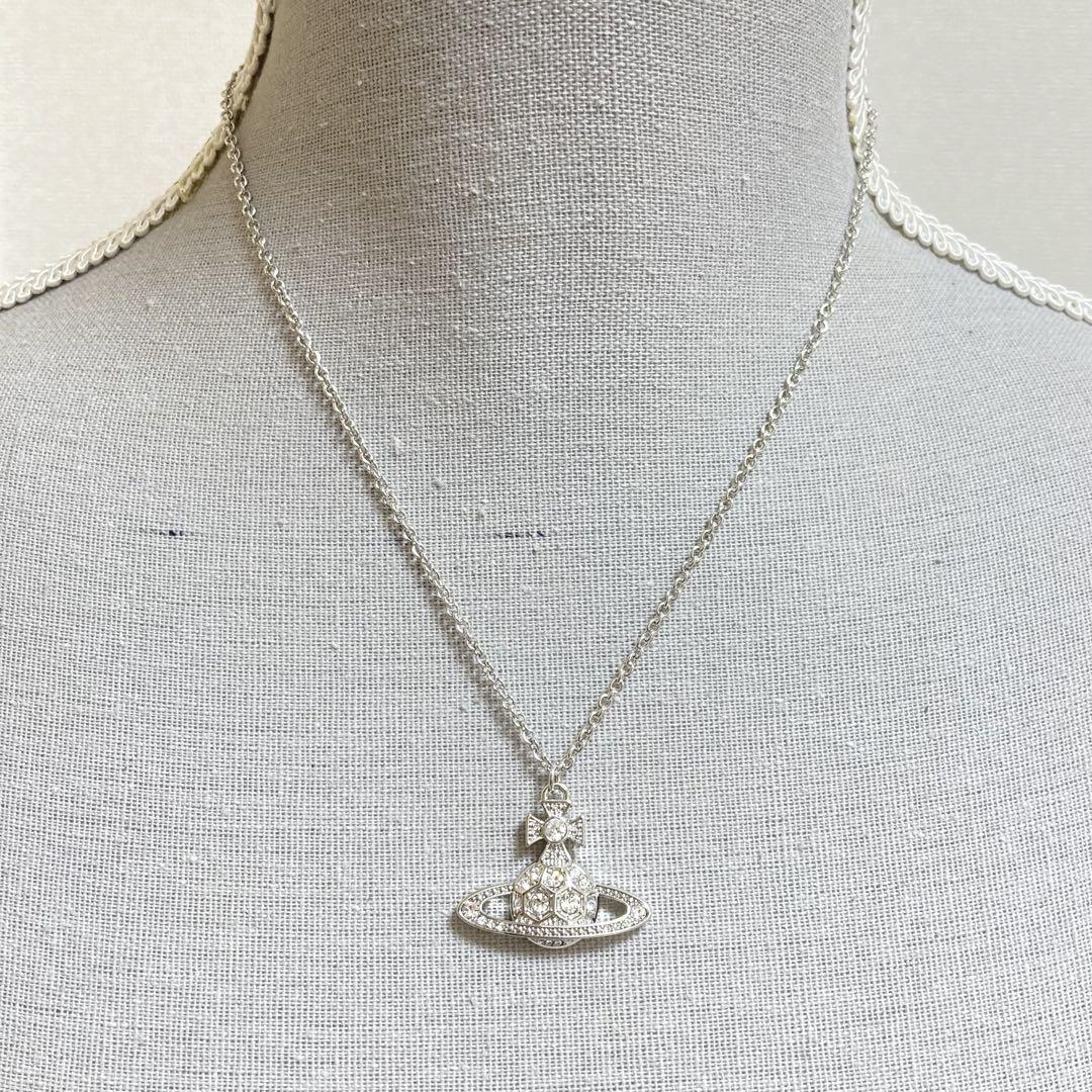 Vivienne Westwood ストーンオーブネックレス　シルバー