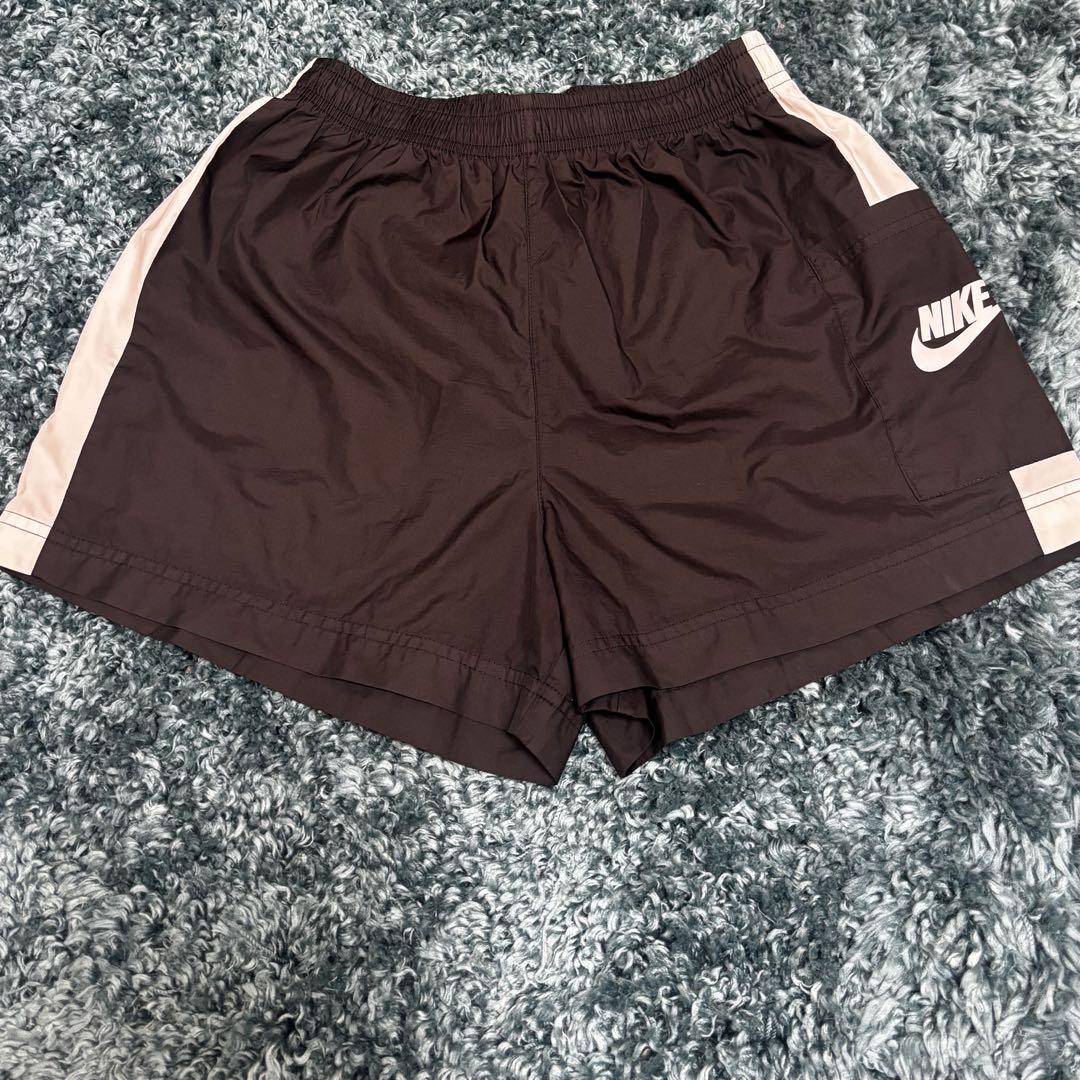【NIKE】 運動ウェアセット　黒ロングT パンツセット
