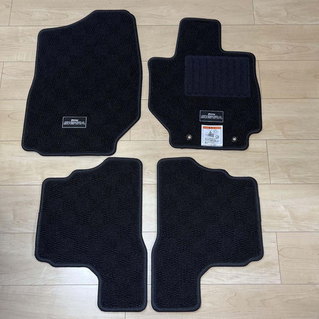新品未使用　ジムニーシエラ　AT専用　フロアマット　絨毯