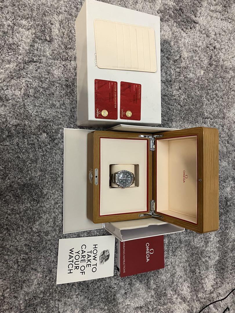 OMEGA Speedmaster レーシング