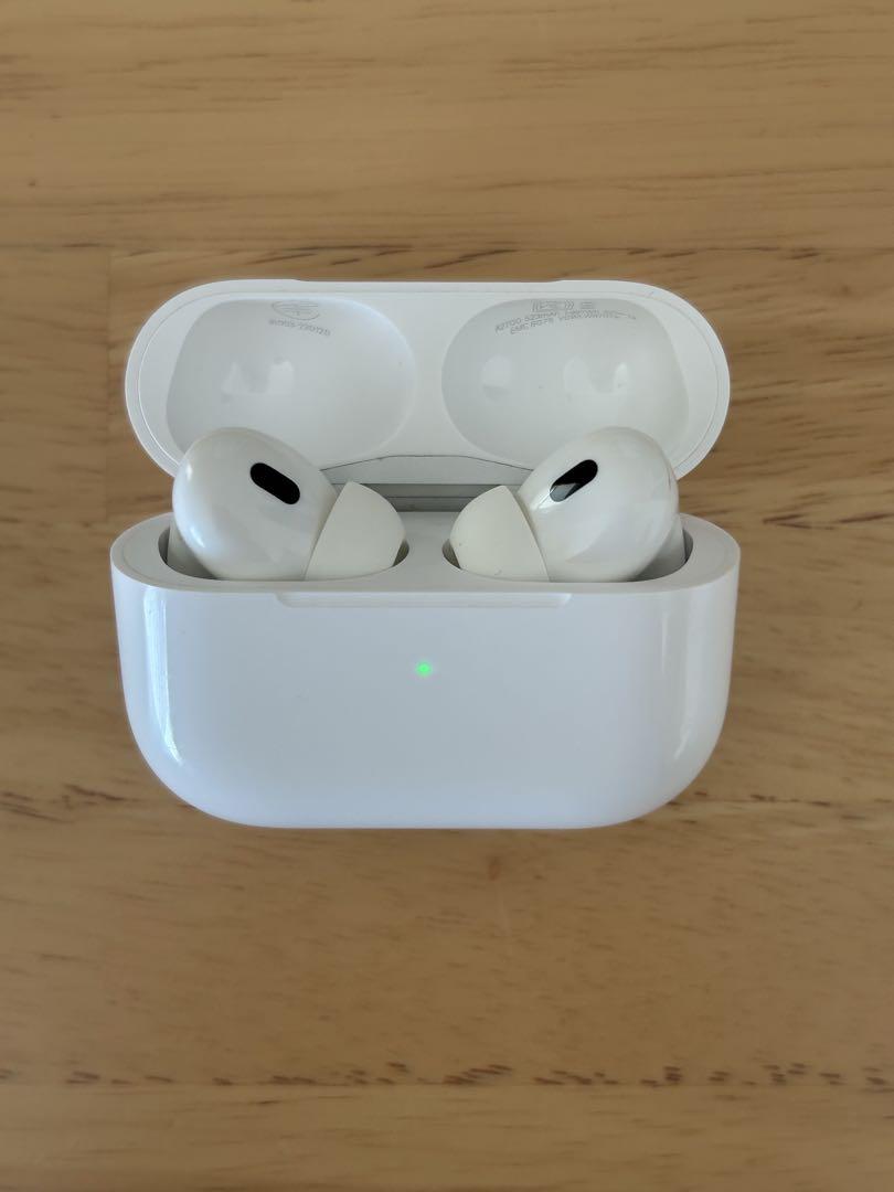 3月16日発送　AirPods pro 第2世代　ほぼ未使用品　付属品全てあり