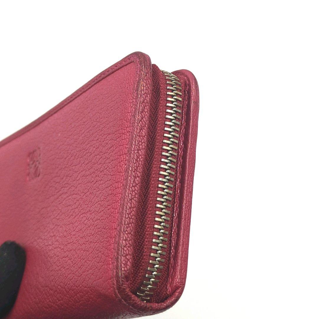 LOEWE　長財布　ラウンドファスナー　レッド