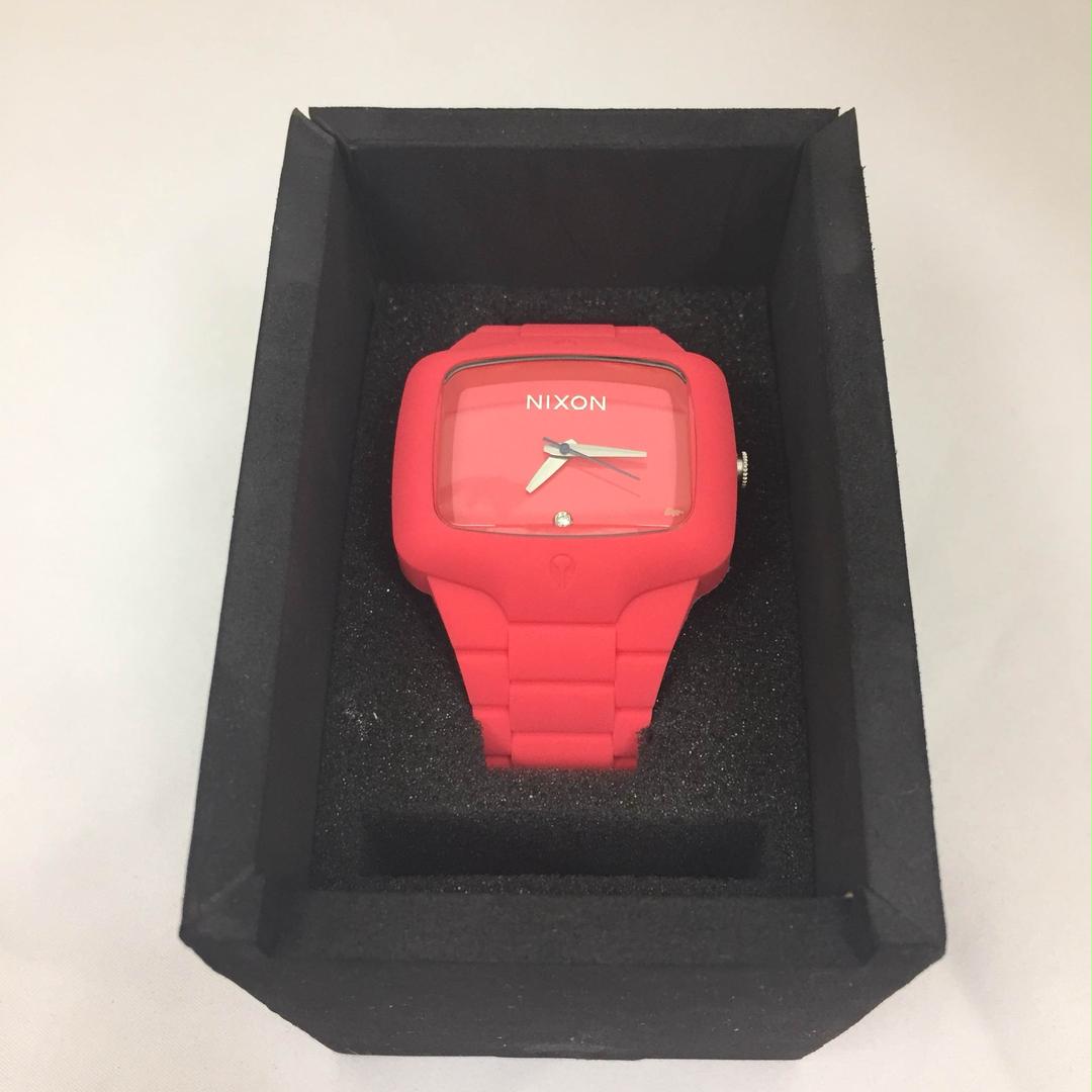 ⭐️新品未使用品⭐️NIXON Watch! A139 685 ⭐️新品未使用品⭐️NIXON Watch! A139 685