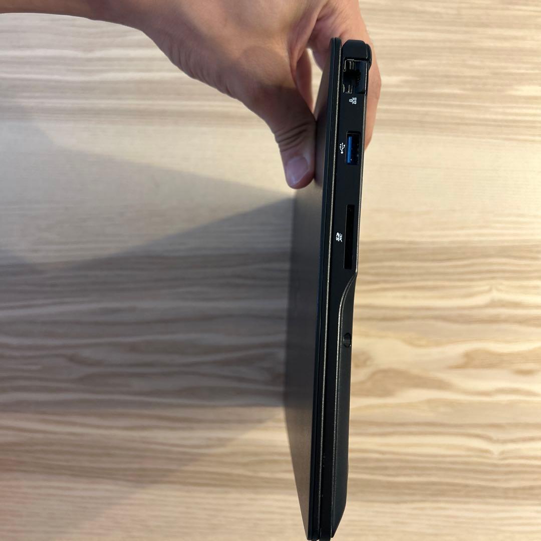 Fujitsu LIFEBOOK UHシリーズ　ジャンク品　液晶不良