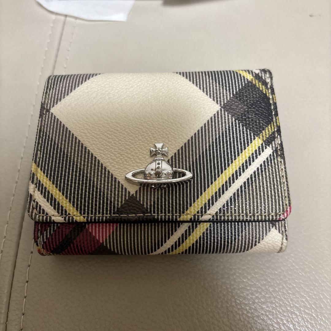 緊急値下げ　vivianwestwood チェック柄三つ折り財布