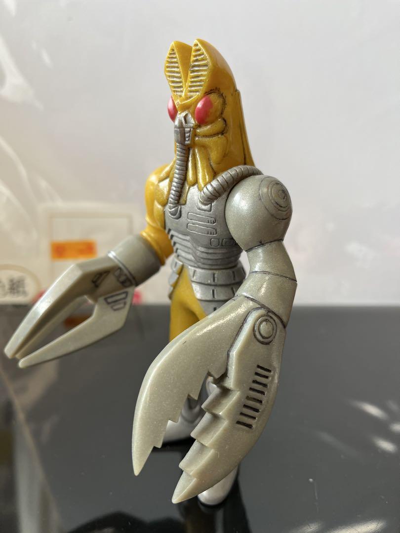 昭和レトロ　1992年日本製　バンダイ製　アンドロメロス登場　メカバルタンソフビ