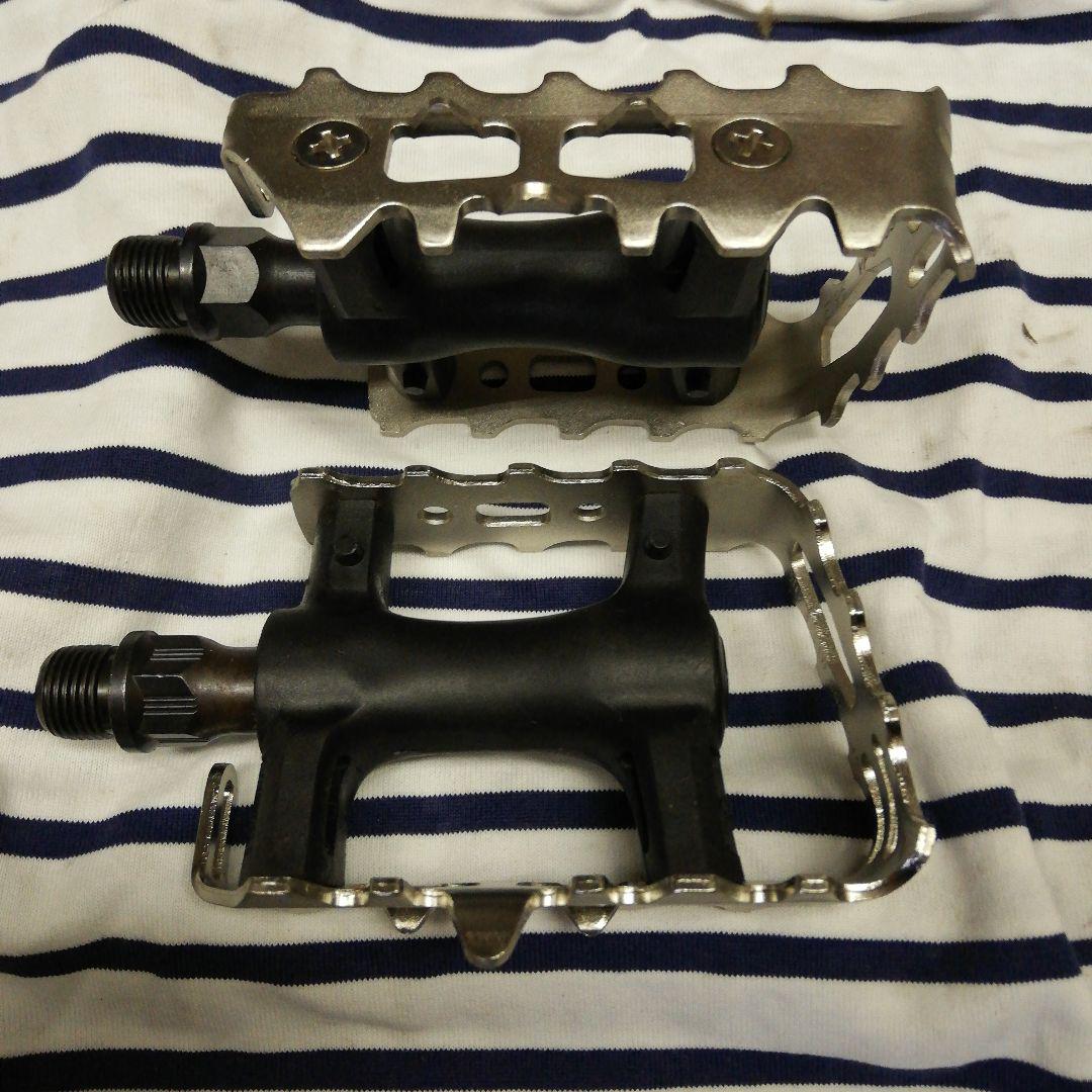 未使用　当時物　VP-956S 自転車用ペダル　LR　フラット／ベルト通し穴アリ